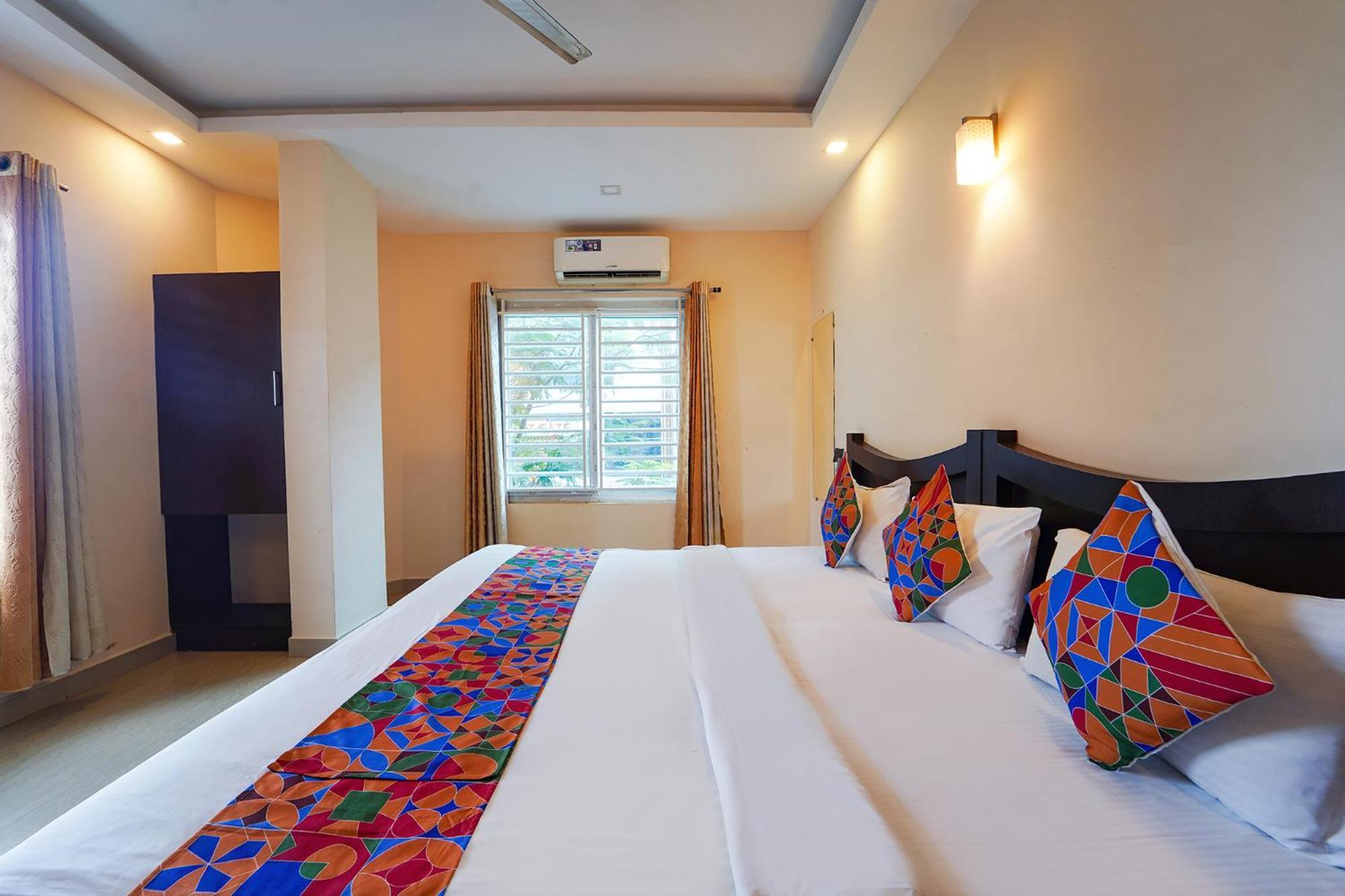 Zion Plaza Hotell Nedumbassery Eksteriør bilde