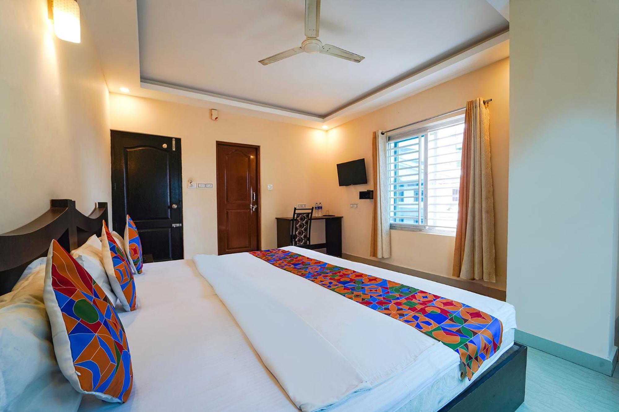 Zion Plaza Hotell Nedumbassery Eksteriør bilde